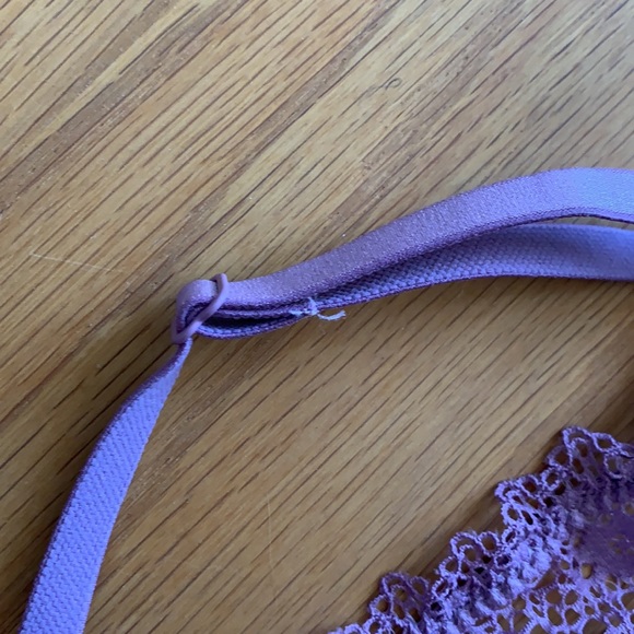 Victoria’s Secret lavender bralette - Picture 5 of 6